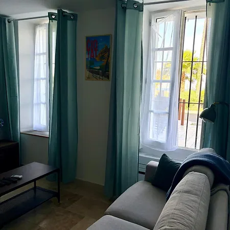Апартаменты At Julie's Ла-Сьота